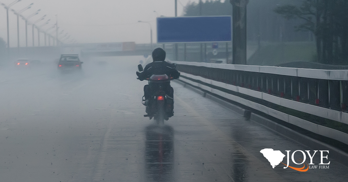 safety tips for riding a motorcycle in bad weather