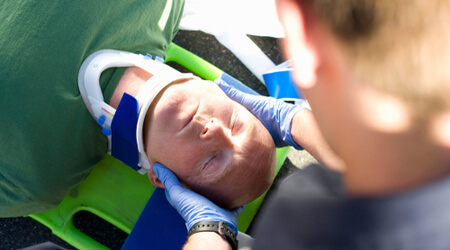 closed head injury on stretcher